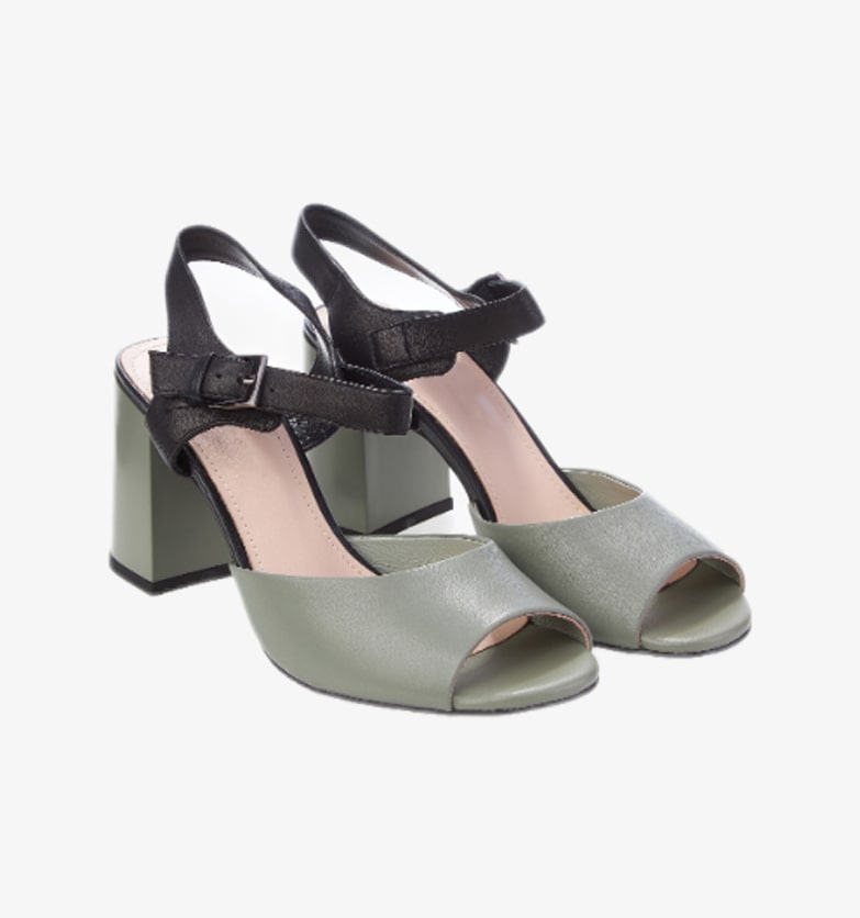 gray-heeled-shoe-2-min.jpg gray-heeled-shoe-2-min.jpg