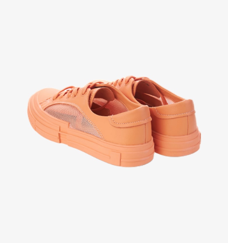 summer-sneaker-2-min.jpg