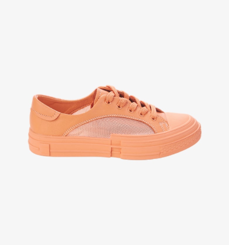 summer-sneaker-3-min.jpg