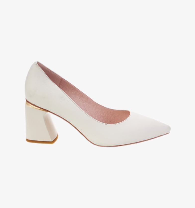 white-heeled-shoe-3-min.jpg